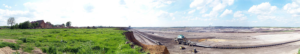 Heuersdorf und der Tagebau Schleenhain im Mai 2009