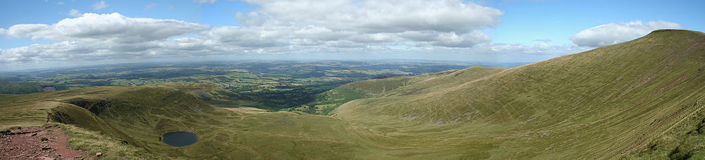 Blick vom Corn Du, dem zweithöchsten Gipfel im Brecon Beacons National Park