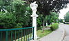 GuentherZ 2011-06-25 0074 Laa an der Thaya Nordbahnstrasse Statue Johannes Nepomuk.jpg