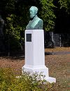 Schwerin Denkmal J-H Basedow.jpg