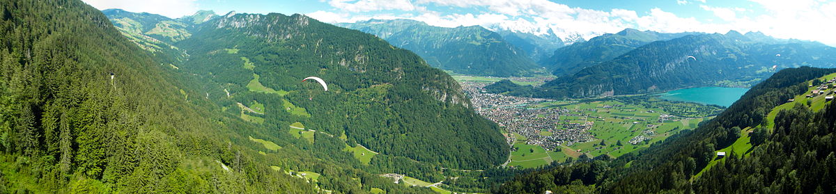Panoramablick vom Beatenberg auf Interlaken