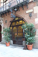 Puig.i.Cadafalch.Casa.Martí.4Gats.Barcelona.Entrada.JPG