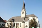 Kath. Pfarrkirche hl. Kunigunde und ehemalige Friedhofsfläche