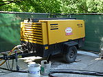 Building machines at Cathedral of Learning summer 2007 04.JPG