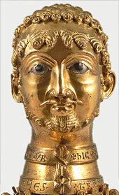 Cappenberger Barbarossakopf, Porträtbüste (Kopfreliquiar) des Kaiser Friedrich I. Barbarossa. Vergoldete Bronze, um 1160. Stiftskirche St. Johannes Evangelist zu Cappenberg (59379 Selm, NRW, D)