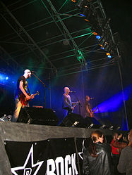 Tiamat bei einem Auftritt im Jahr 2006