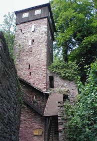 Wohnturm der Burg Dauchstein
