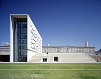 Univ Nova Lisboa.jpg