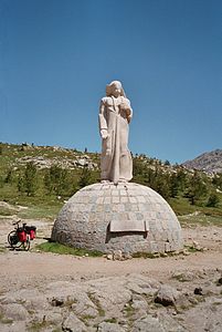 Statue auf der Passhöhe des Col de Vergio