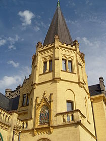 Schloss Rothestein - Turmspitze.jpg