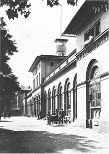 Frankfurt Taunusbahnhof 1880.jpg