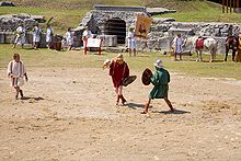 Gladiator eques show fight 02.jpg