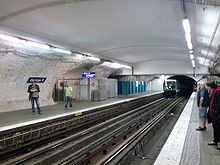 Metro paris station george v.jpg
