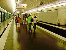 Porte d'Auteuil métro 02.jpg