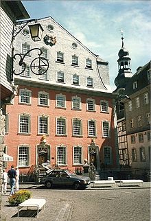 Rotes Haus, Monschau - geo.hlipp.de - 1615.jpg