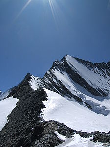 Lenzspitze mit Ostnordost-Grat und Nordostwand von Osten, vom Schwarzhorn