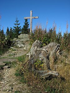 Gipfelkreuz des Poledník