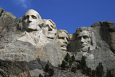 Die vier Präsidenten (von links nach rechts): George Washington, Thomas Jefferson, Theodore Roosevelt und Abraham Lincoln.