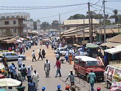 Straße in Serekunda