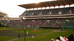 Das Munhak-Baseballstadion liegt direkt neben dem Fußballstadion