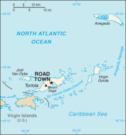 Anegada-Passage - östlich der Britischen Jungferninseln (rechts); im Norden die Insel Anegada (oben rechts)