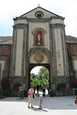 Eingang zur Abtei