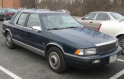 Chrysler LeBaron Sedan (1988–1995)
