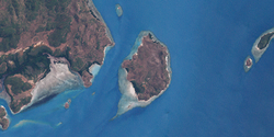 Landsat-Bild von Entrance Island (Bildmitte)