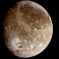 Jupitermond Ganymed, aufgenommen von der Raumsonde Galileo am 26. Juni 1996