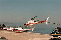 Hubschrauber auf dem Héliport de Monaco