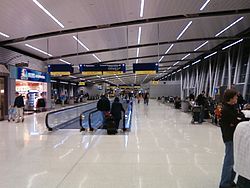 IND, Concourse B interior.jpg