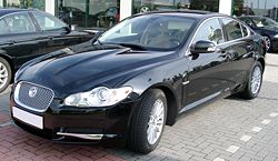 Jaguar XF front 20080731.jpg