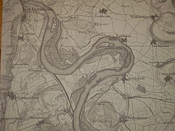 Im Jahre 1829 wurde am Kühkopf ein Abkürzungs-Kanal für den Rhein gegraben. An dieser Stelle befindet sich jetzt das Haupt-Flussbett. So wurde der Kühkopf zur Insel.