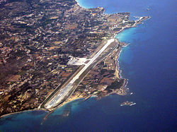 Luftbild des Flughafens