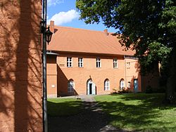 Kloster Zehdenick, Nordflügel mit Kreuzgang