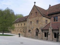 Klosterfront maulbronn.jpg