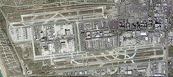 Satellitenbild des Flughafens