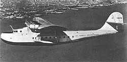 Martin M-130 während eines Fluges.