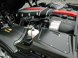 Mercedes-Benz SLR McLaren engine.jpg