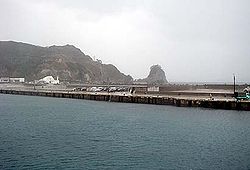 Der Hafen von Niijima