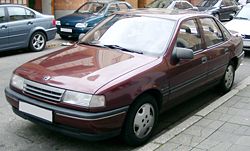 Opel Vectra A Stufenheck (1988–1992)