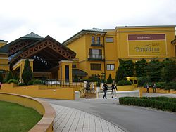 Eingang zum Thermenhotel Paradiso