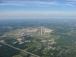 Runway 24R, Dayton International Airport.jpg