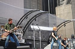 Nickelback auf der Bühne in Dublin (Mai 2006)