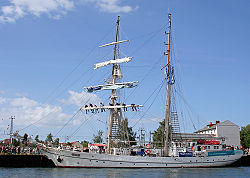 Die Greif bei der „Hanse Sail“ 2008