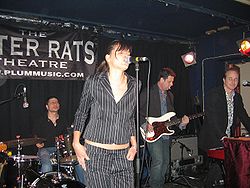 Shivaree bei einem Auftritt in London am 21. April 2005