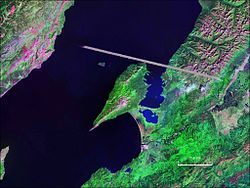 Satellitenbild von Swjatoi Nos mit den vorgelagerten Uschkai-Inseln