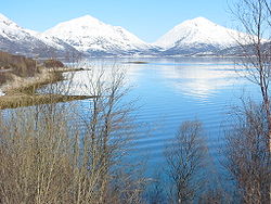 Hinnøya's Südosten im April