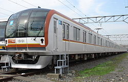 Serie 10000-Zug auf der Fukutoshin-Linie