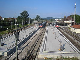 Der Bahnhof von Südwesten aus gesehen
